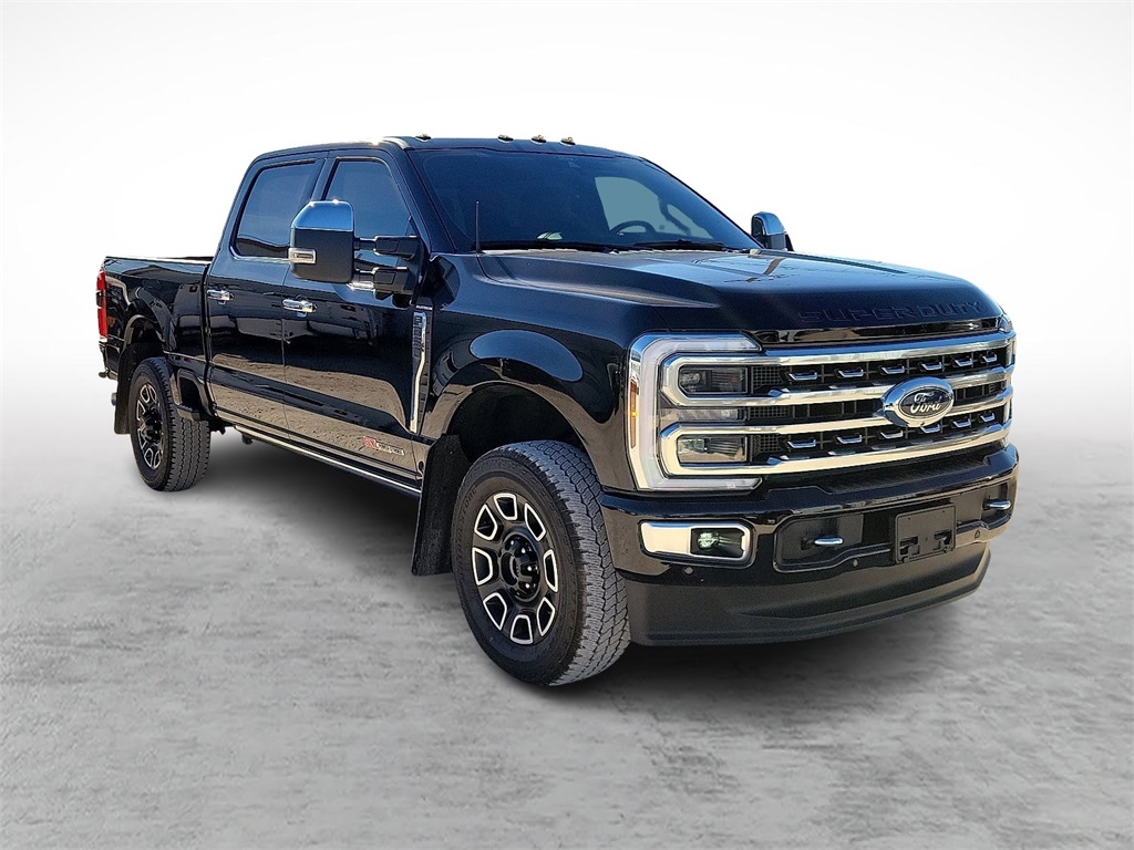 2024 Ford F-350 Super Duty Platinum's photo