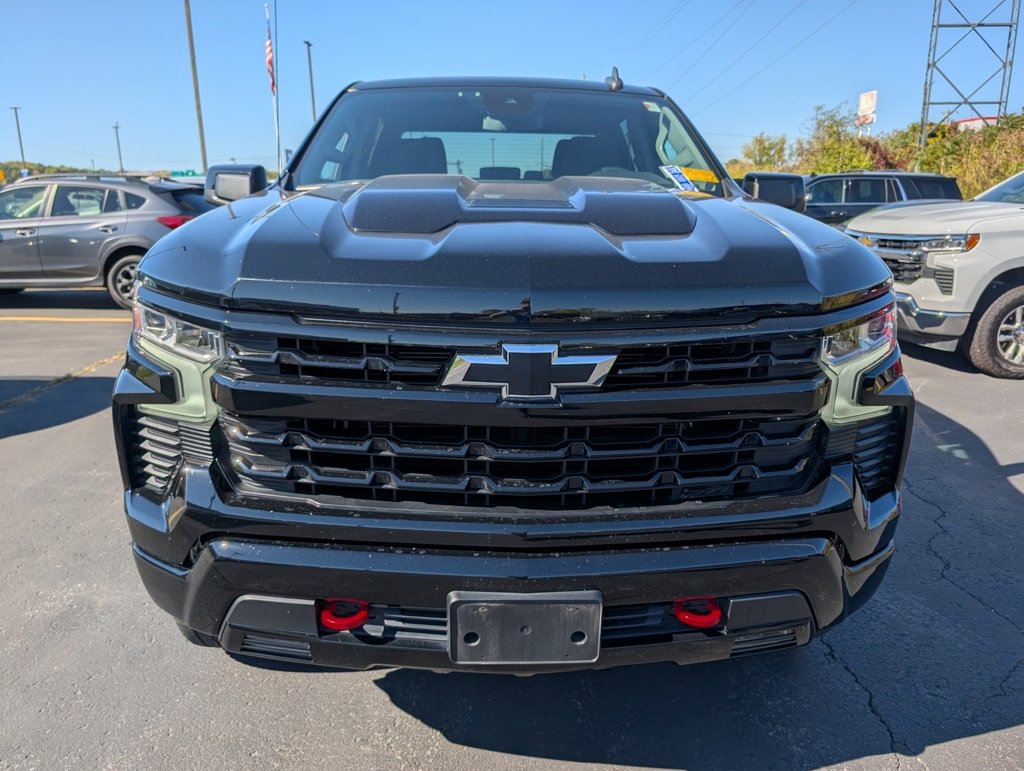 2023 Chevrolet Silverado 1500 LT Trail Boss photo 2