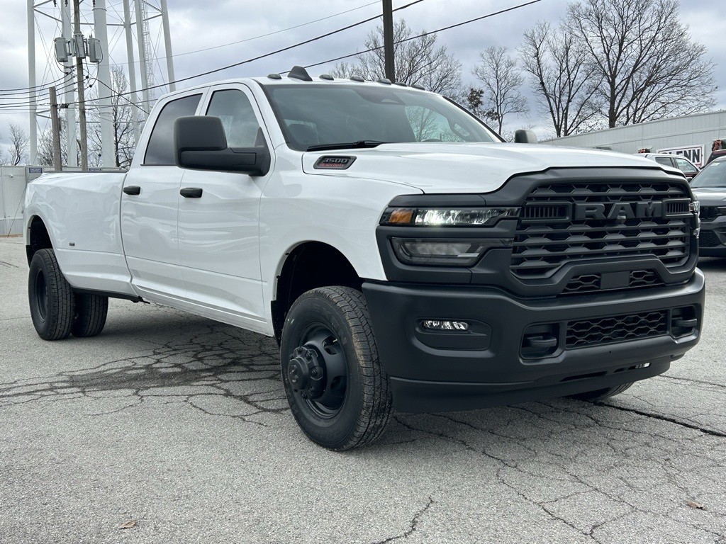 2026 Ram 3500 Tradesman photo 4