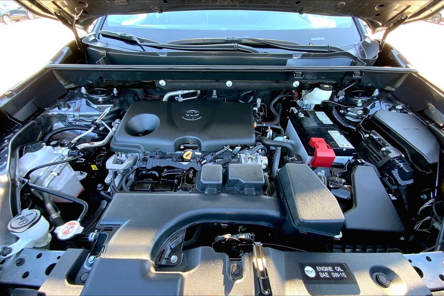 2024 Toyota RAV4 XLE photo 28