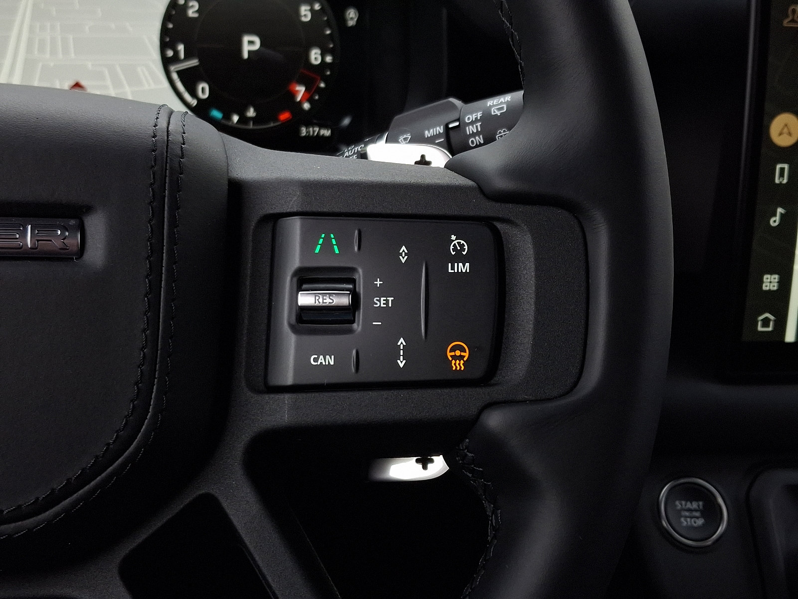 2025 Land Rover Defender 130 V8 photo 25