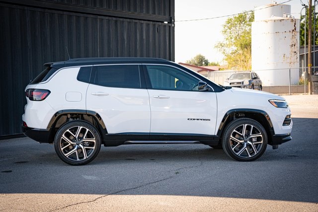 2025 Jeep Compass Limited photo 7