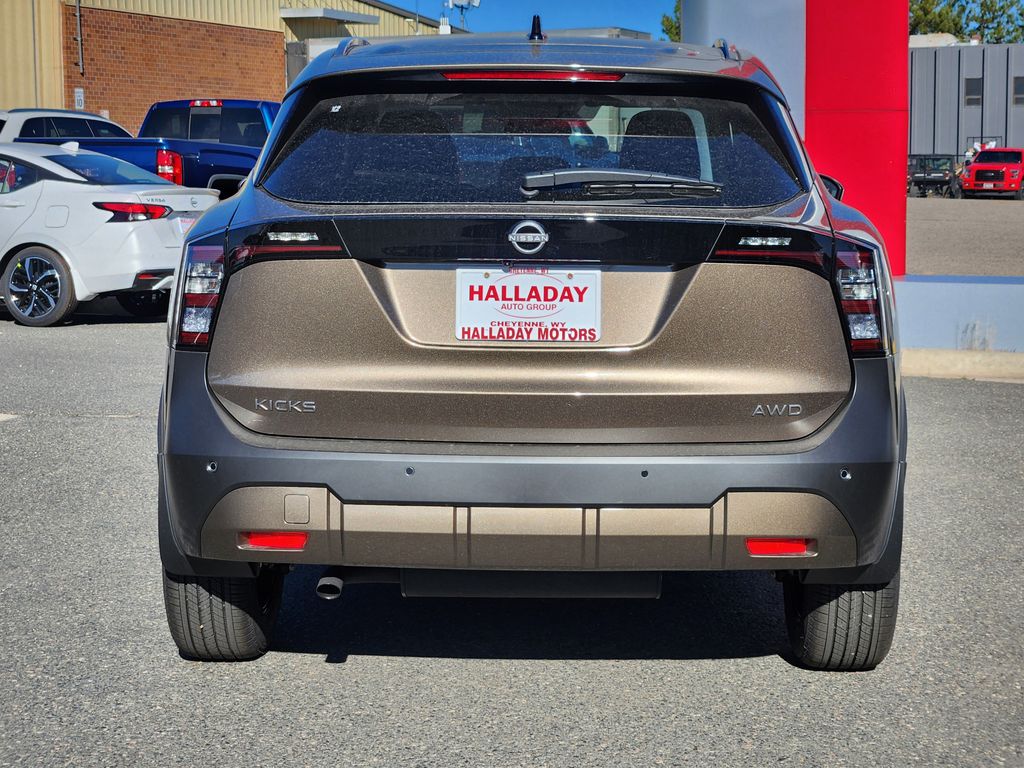 2026 Nissan Kicks SV photo 4