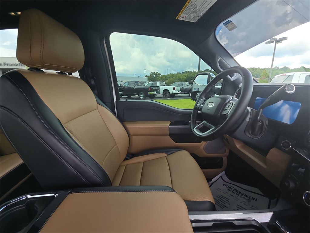 2025 Ford F-350 Lariat photo 10