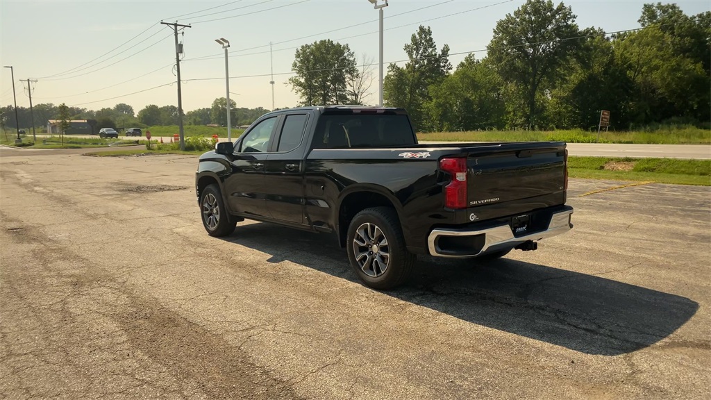 2022 Chevrolet Silverado 1500 LT photo 6