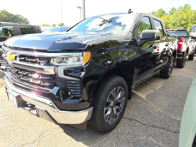 2026 Chevrolet Silverado 1500 LT photo 2