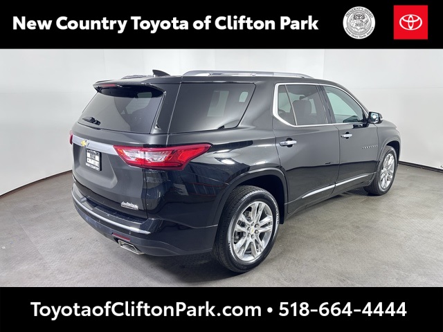 2020 Chevrolet Traverse High Country photo 2