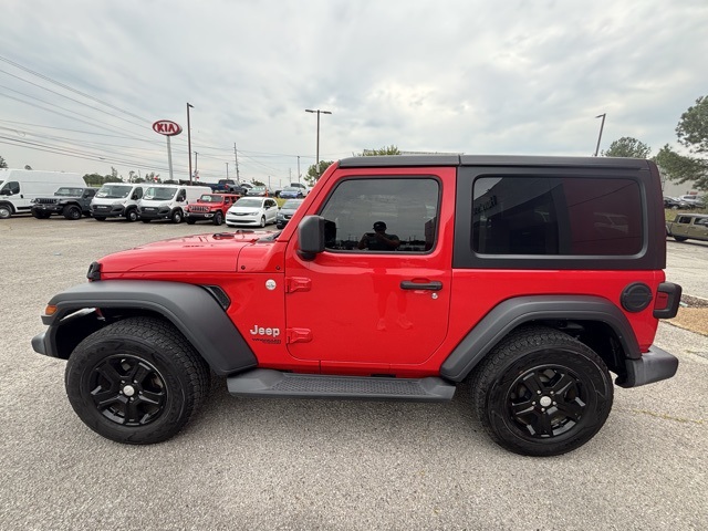 2019 Jeep Wrangler Sport S photo 3