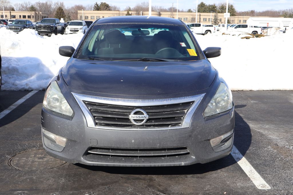 Used 2013 Nissan Altima Sedan S with VIN 1N4AL3AP0DC285799 for sale in Indianapolis, IN