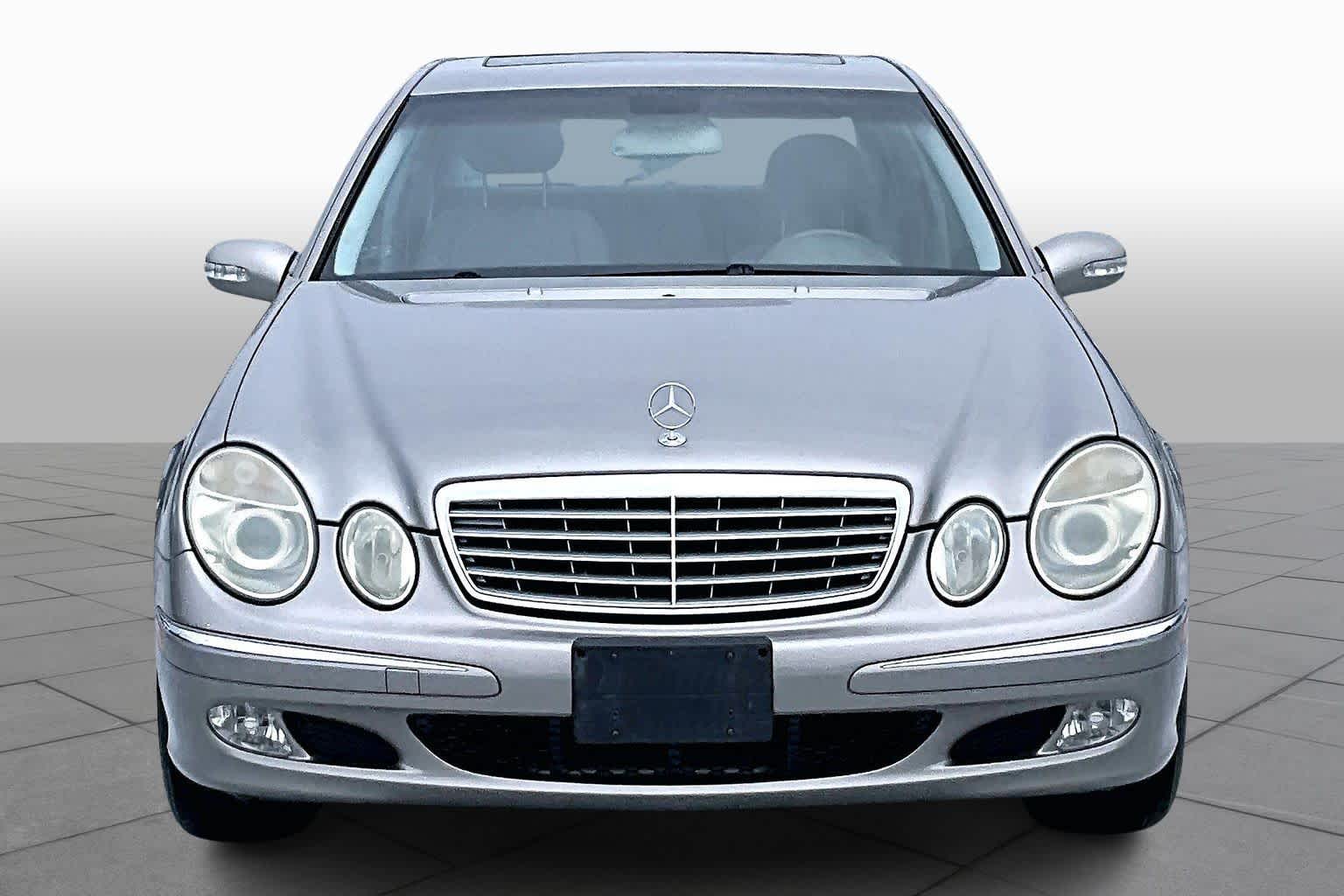 2005 Mercedes Benz E 320 photo 3