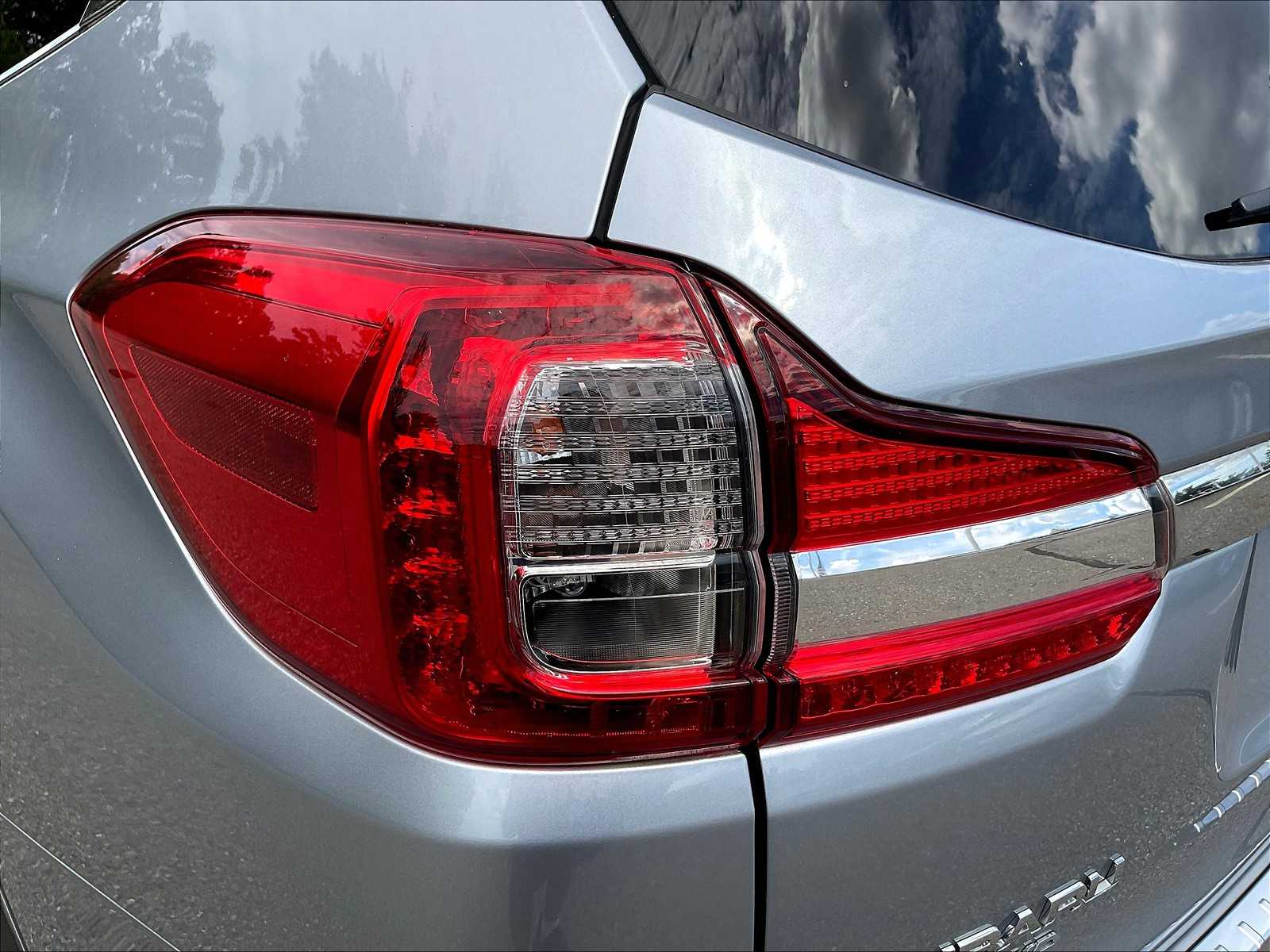 2022 Subaru Ascent Limited photo 30