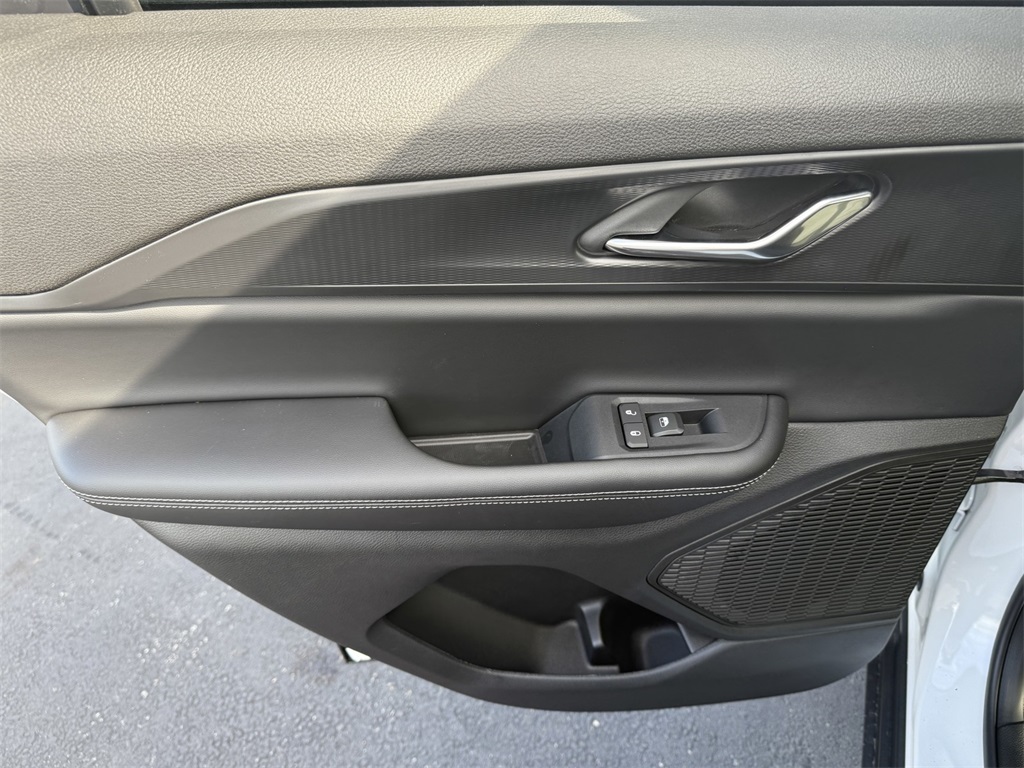 2025 Jeep Grand Cherokee Laredo photo 25