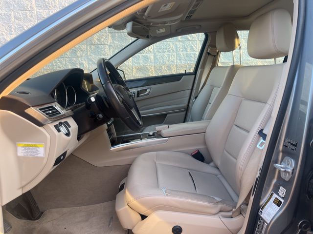 2014 Mercedes Benz E 350 photo 7