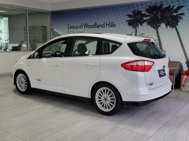 2016 Ford C-Max Energi SEL photo 2