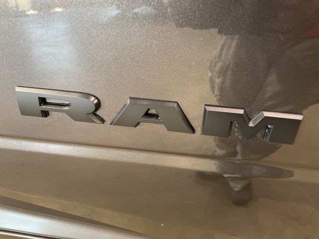 2025 Ram 2500 Big Horn photo 11