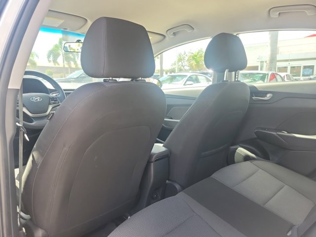 2021 Hyundai Accent SEL photo 10
