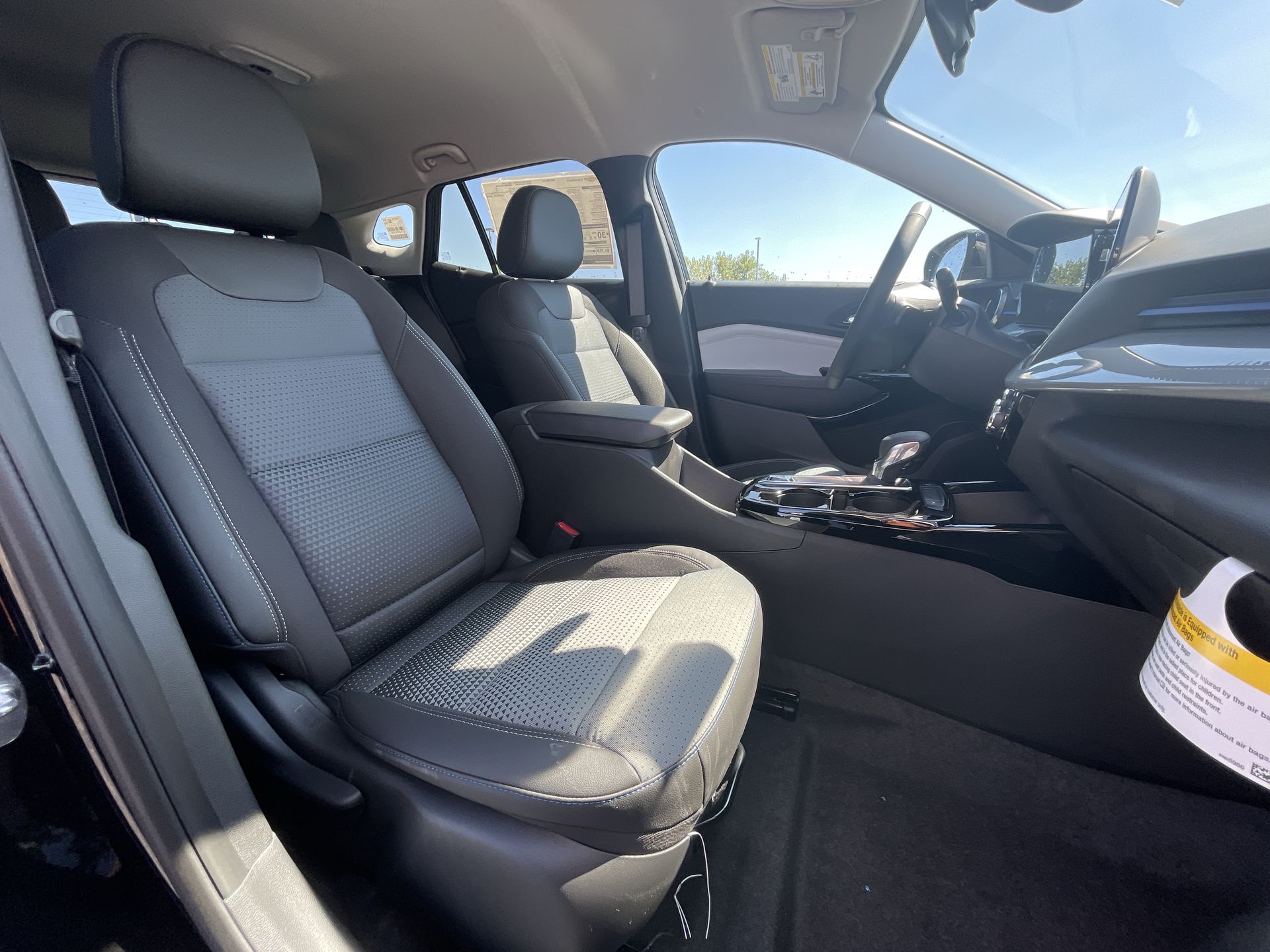 2025 Chevrolet Trax LT photo 53