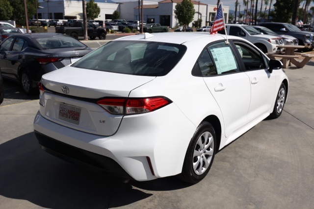 2023 Toyota Corolla LE photo 3