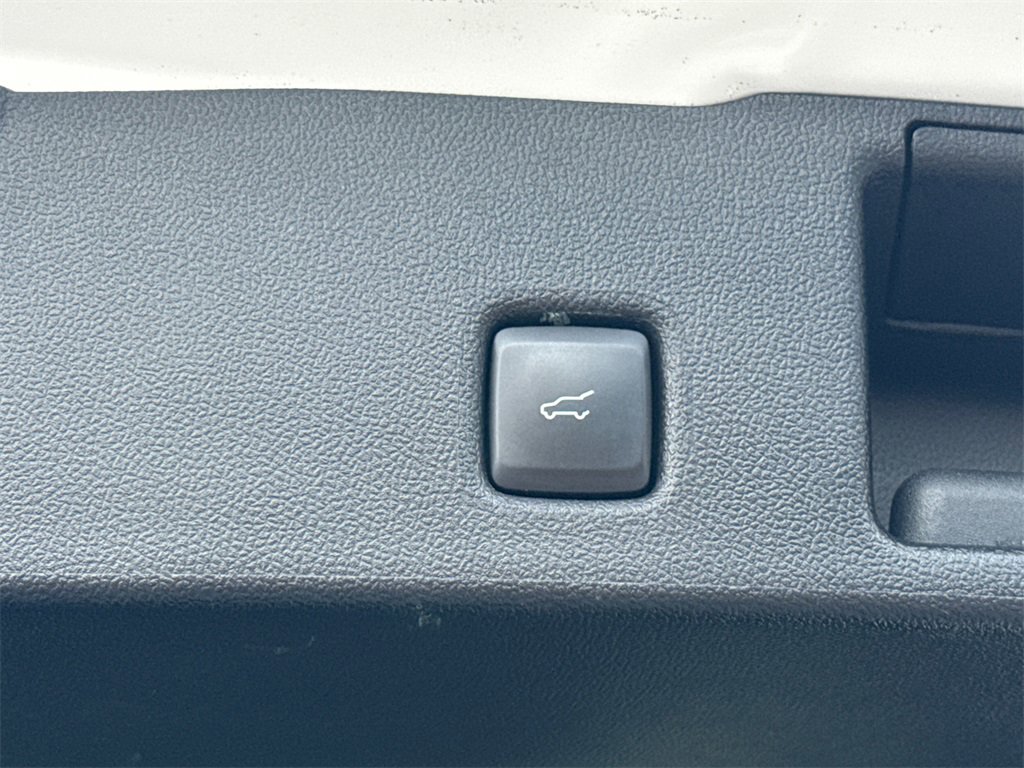 2022 Ford Escape Titanium photo 30