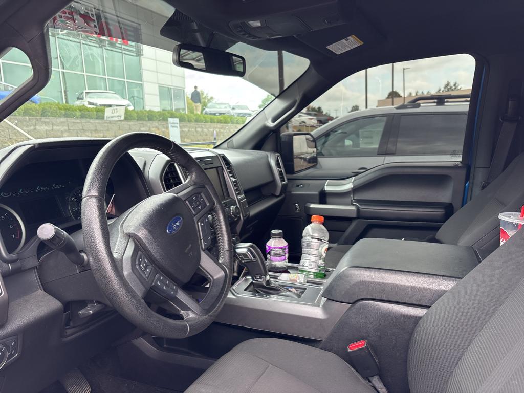 2015 Ford F-150 XLT photo 5