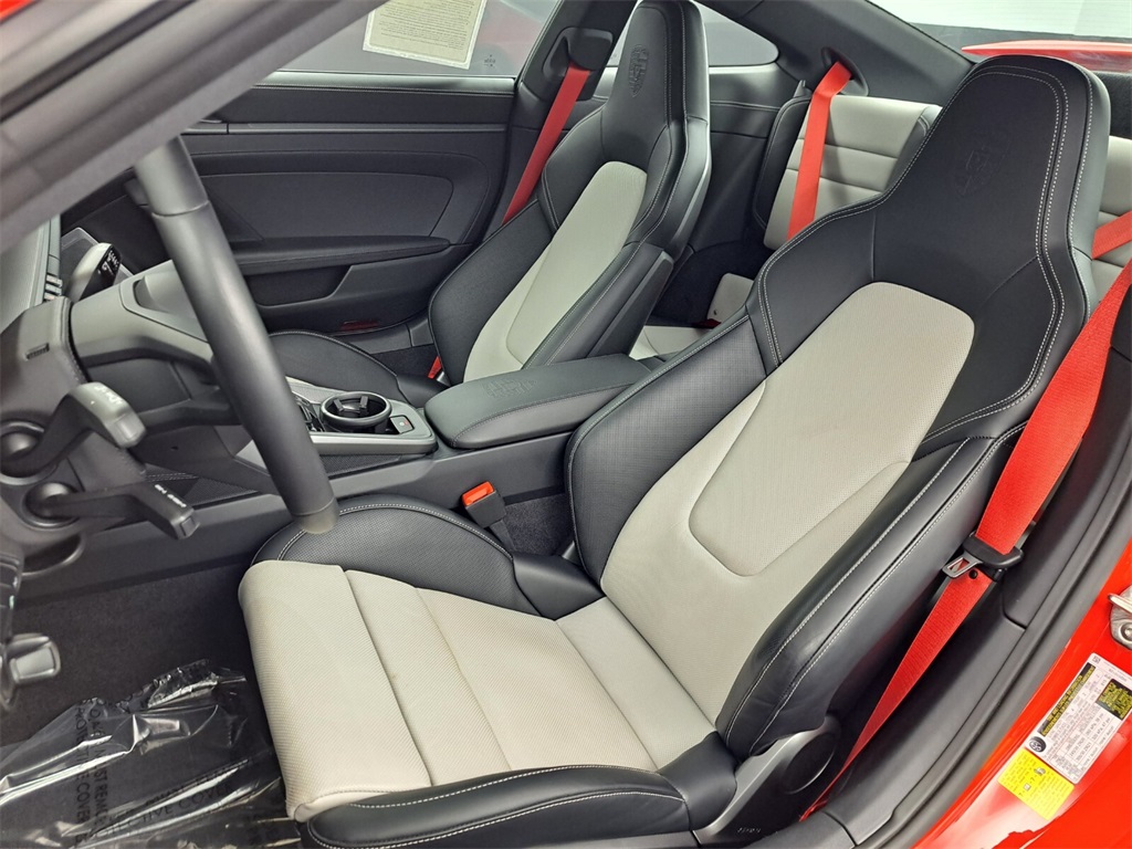 2024 Porsche 911 S photo 5