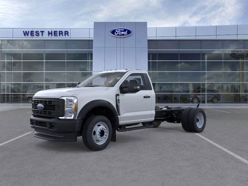 2026 Ford F-550 photo 2