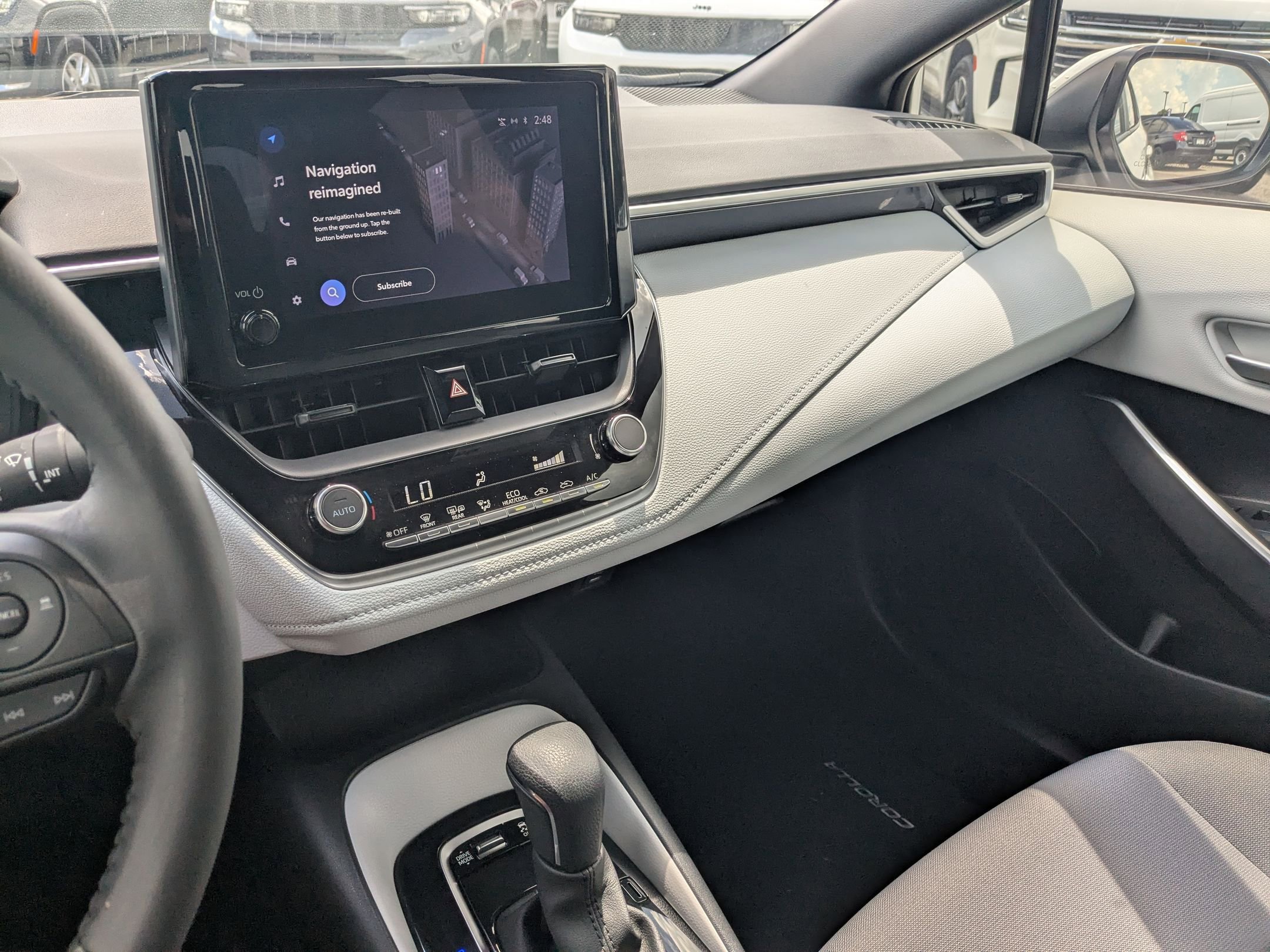 2024 Toyota Corolla SE photo 19