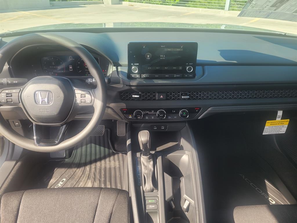 2025 Honda Accord SE photo 10