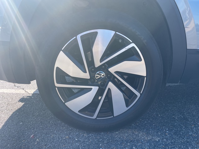 2024 Volkswagen Atlas SE Technology photo 2