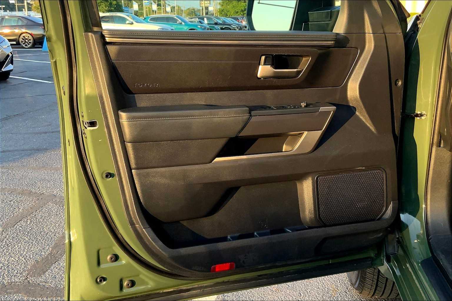 2022 Toyota Tundra SR5 photo 22