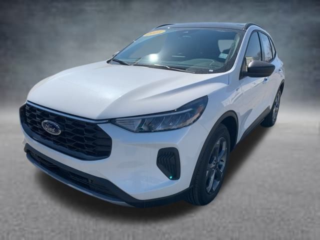 2025 Ford Escape ST-Line photo 3