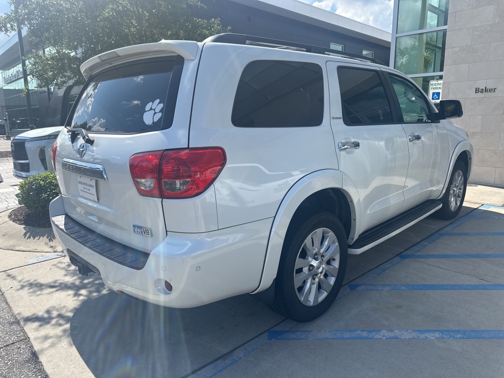 2011 Toyota Sequoia Platinum photo 4