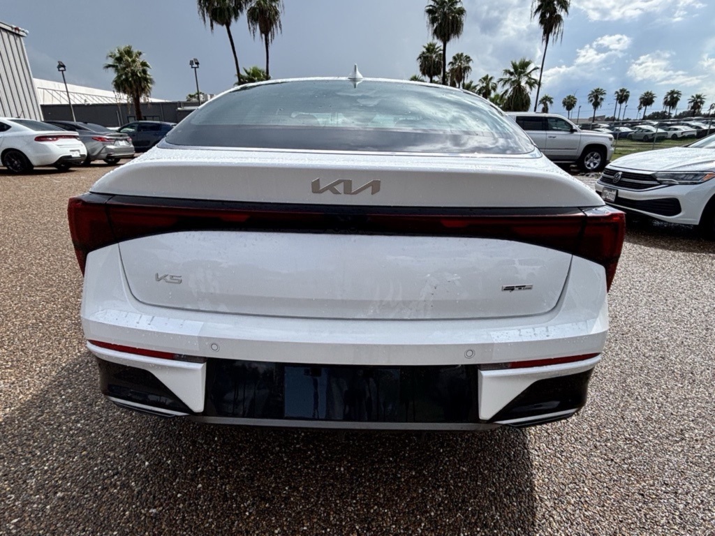2026 Kia K5 GT-Line photo 6