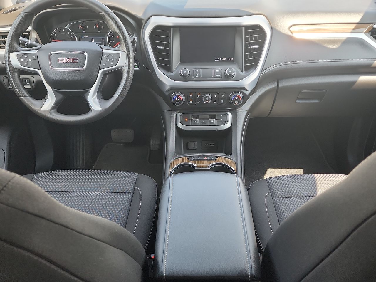 2023 Gmc Acadia SLE photo 20