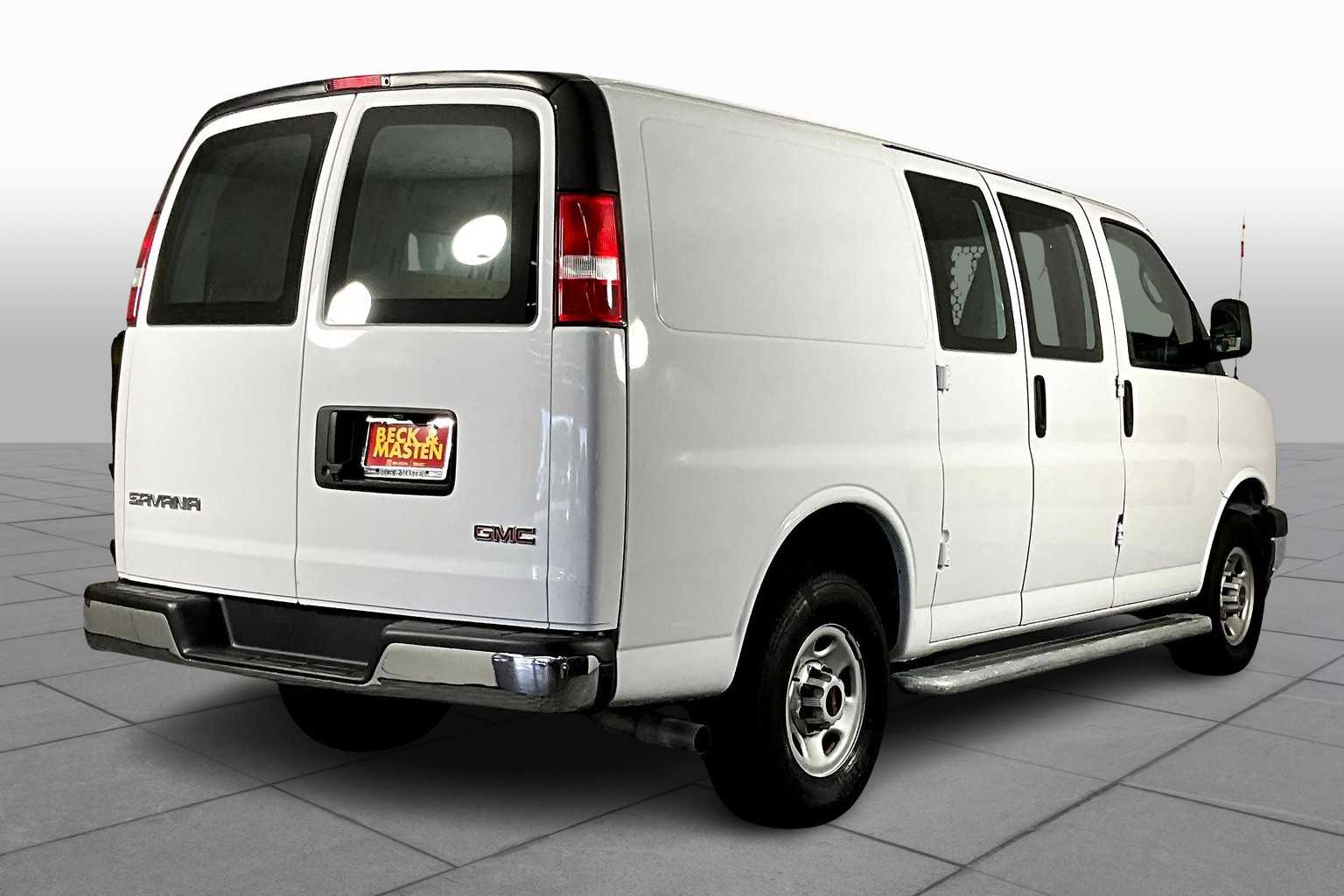 2023 Gmc Savana Cargo 2500 photo 10