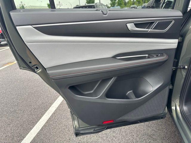 2025 Volkswagen Atlas Peak Edition SE photo 15