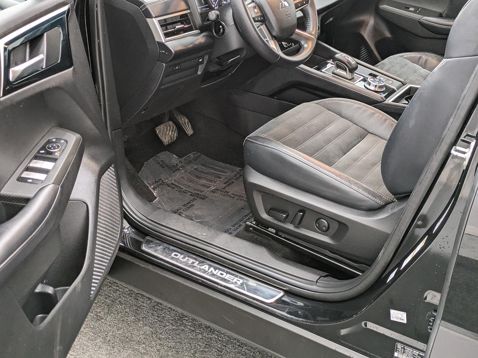 2022 Mitsubishi Outlander SE photo 24