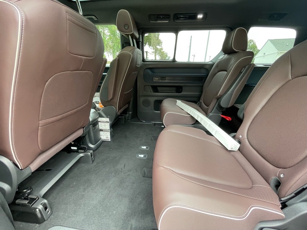 2025 Volkswagen ID. Buzz Pro Plus photo 20