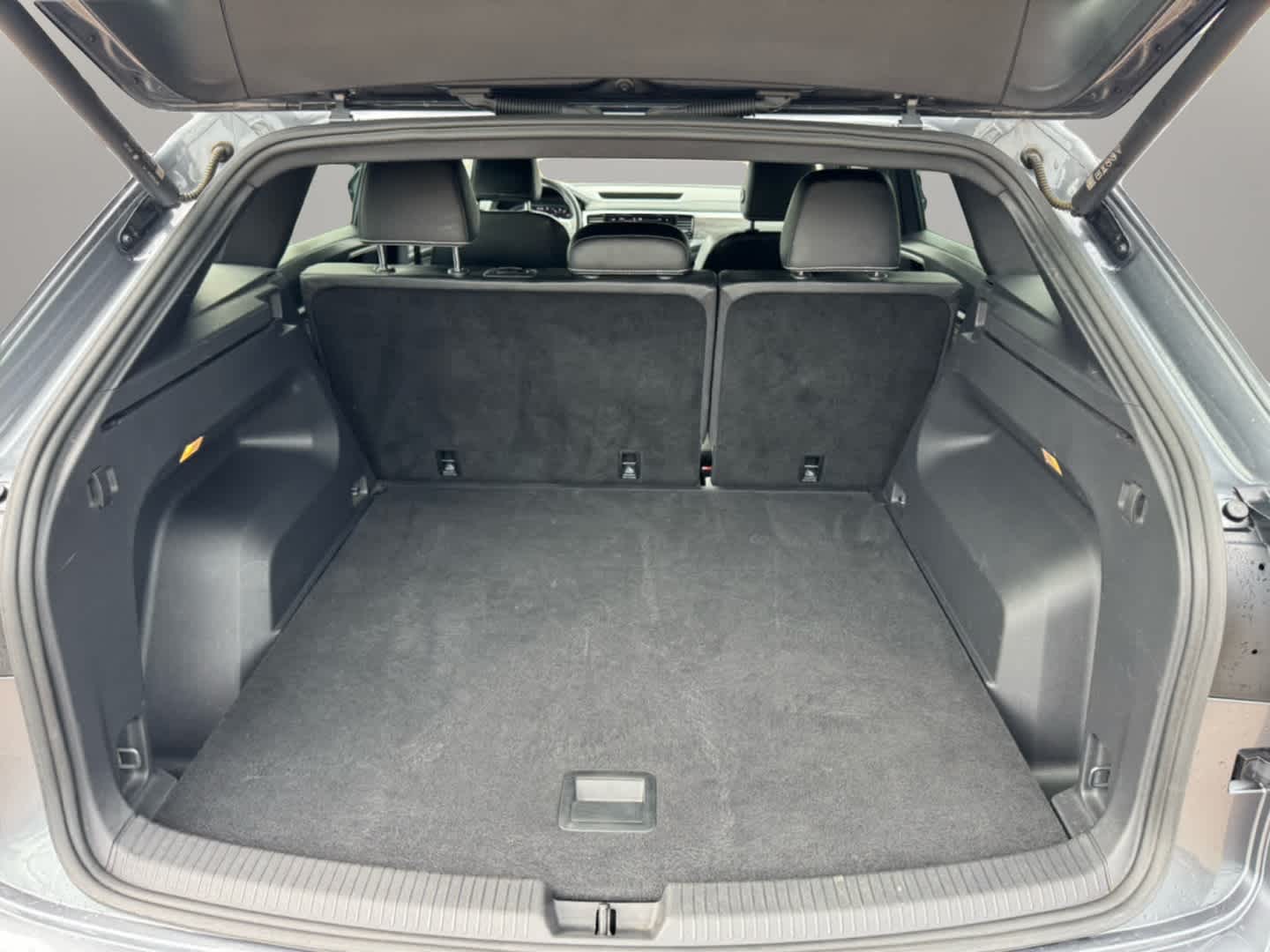2023 Volkswagen Atlas Cross Sport V6 SE Technology photo 37