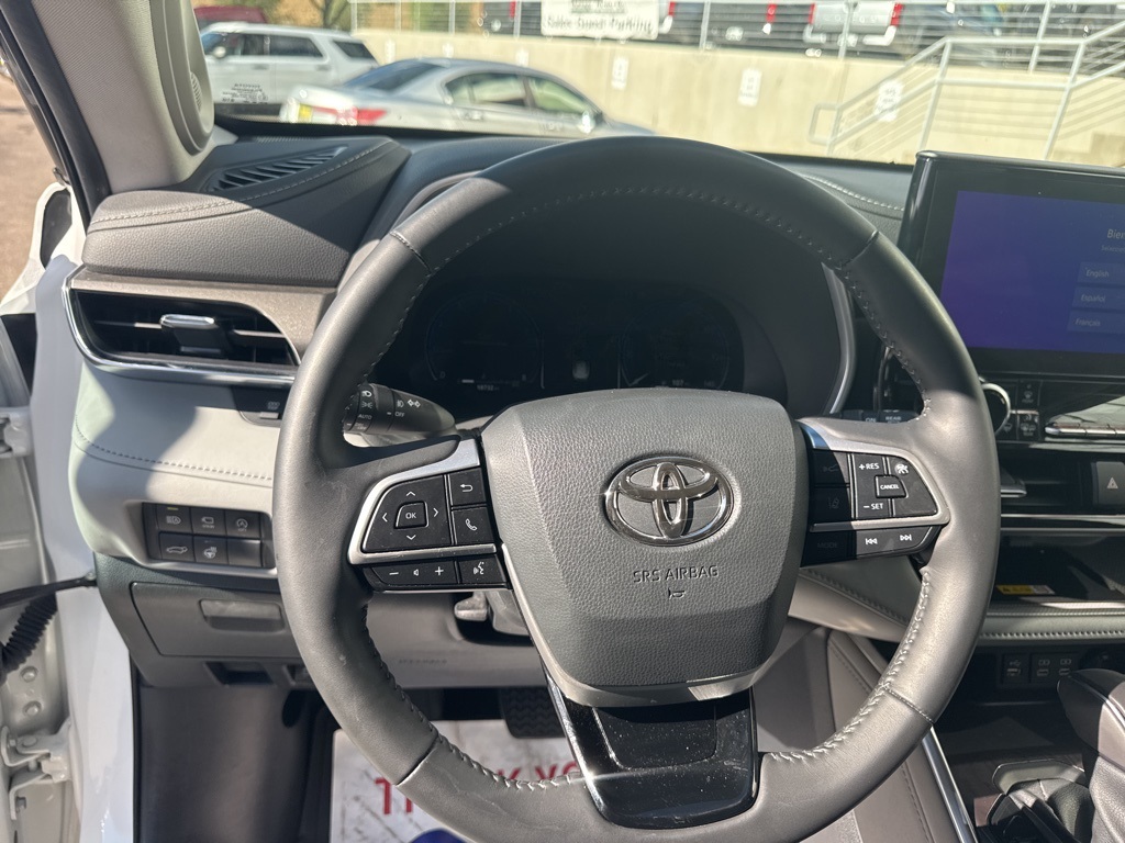 2023 Toyota Highlander Limited Platinum XLE XSE photo 7