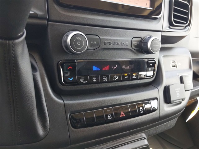 2026 Ram ProMaster 3500 photo 32