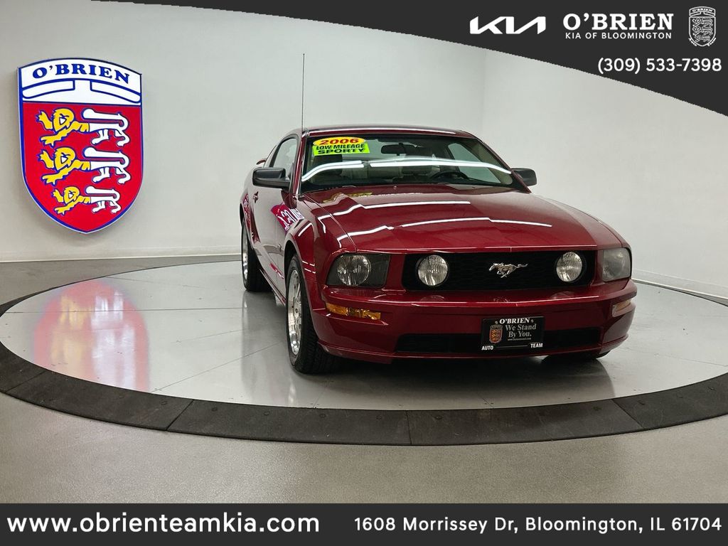 2006 Ford Mustang GT Deluxe