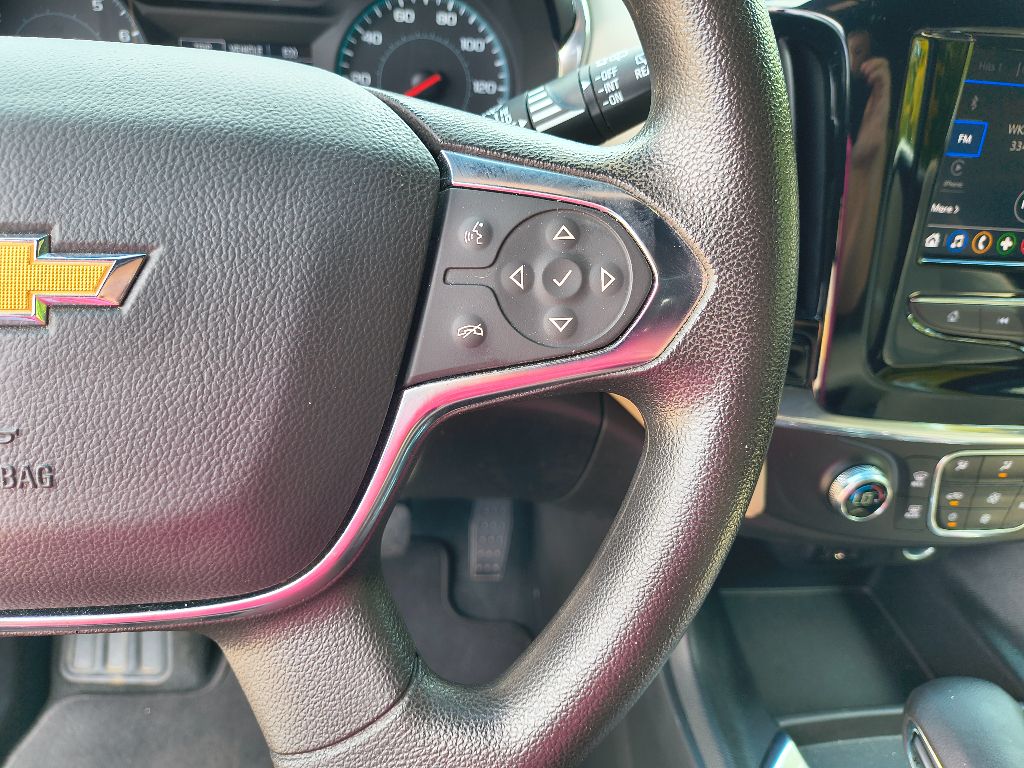 2022 Chevrolet Traverse LS photo 19