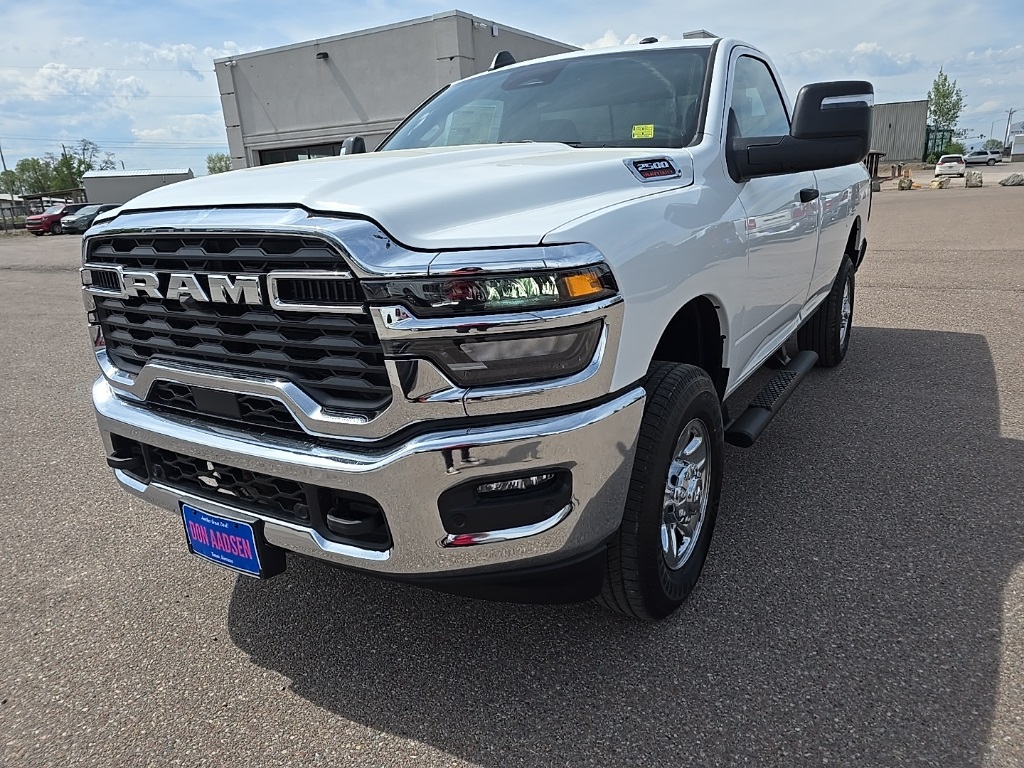 2025 Ram 2500 Tradesman photo 3