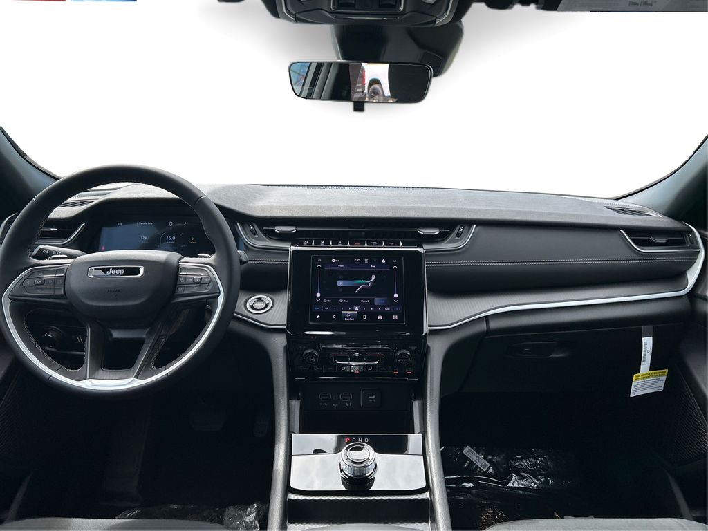 2025 Jeep Grand Cherokee Laredo X photo 25