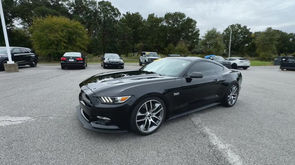 2017 Ford Mustang GT Premium photo 4