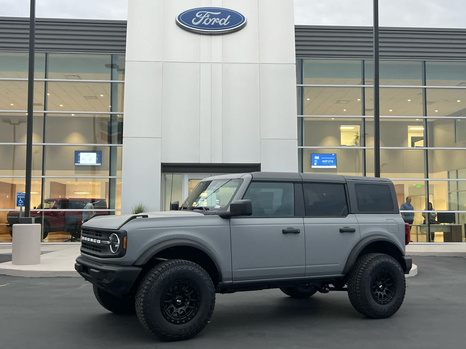 2025 Ford Bronco 4-Door Big Bend's photo