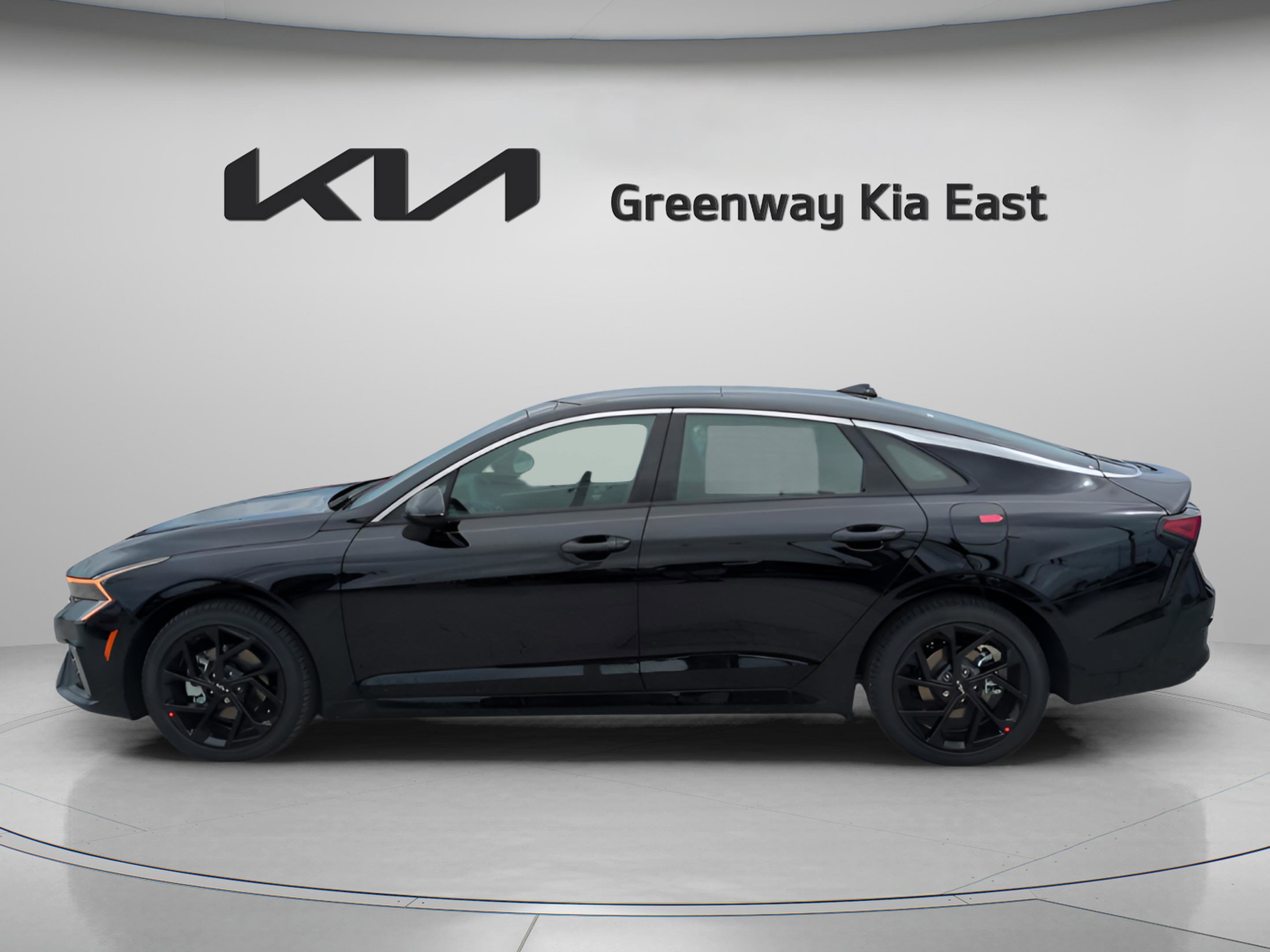 2026 Kia K5 GT-Line photo 4
