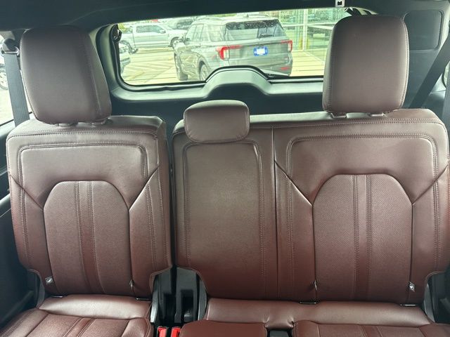 2022 Ford Expedition MAX Limited photo 26