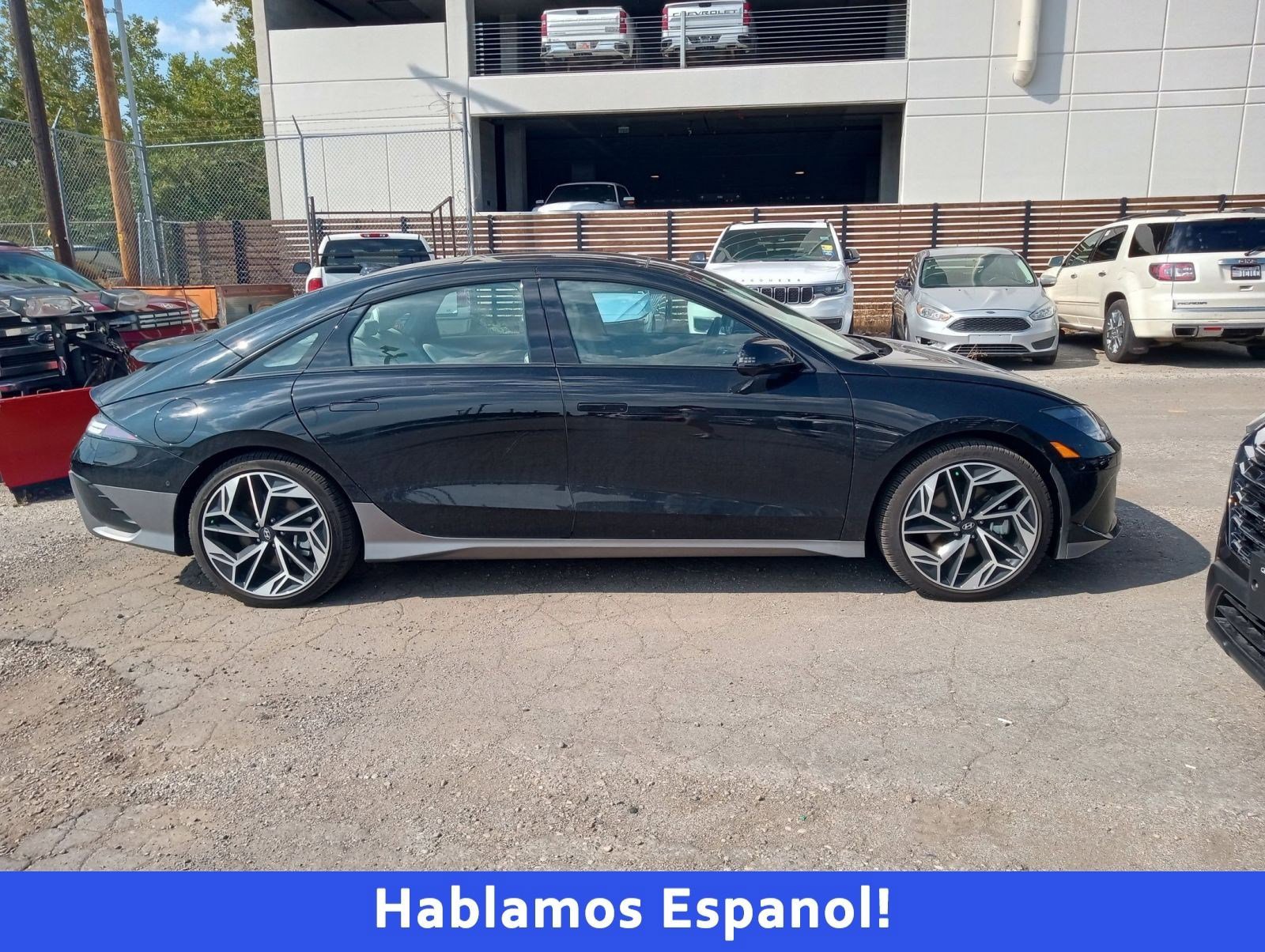 2023 Hyundai Ioniq 6 Limited photo 2